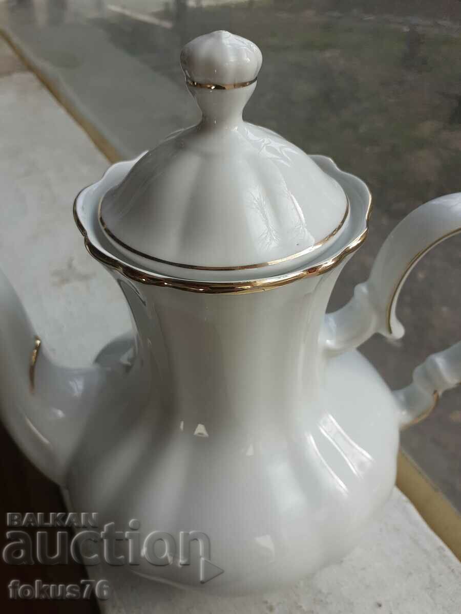 Teapot German porcelain with gold rim with price 90.00 BGN | € 46.02 Teapot German porcelain with gold rim with price 90.00 BGN | € 46.02
