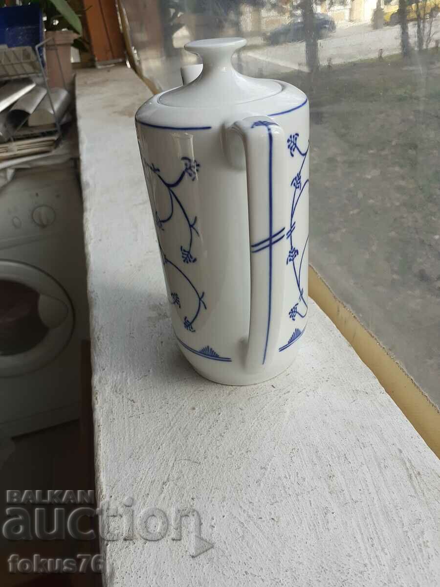 Delivery of German porcelain cobalt teapot Delivery of German porcelain cobalt teapot