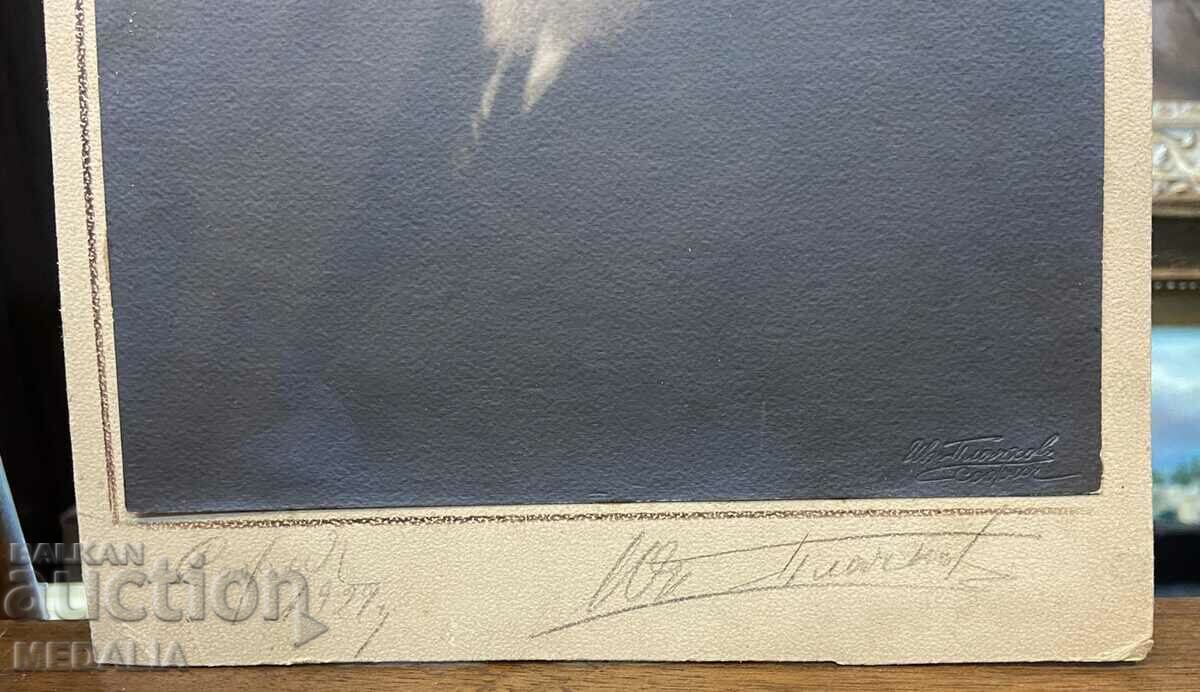 General Georgi Todorov-orig. author's office photography with price 900.00 BGN | € 460.16 General Georgi Todorov-orig. author's office photography with price 900.00 BGN | € 460.16