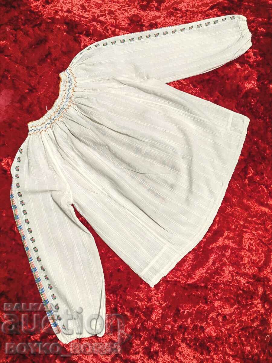 Frumoasă cămașă Vintage Duke pentru damă cu preț 150.00 BGN | € 76.69