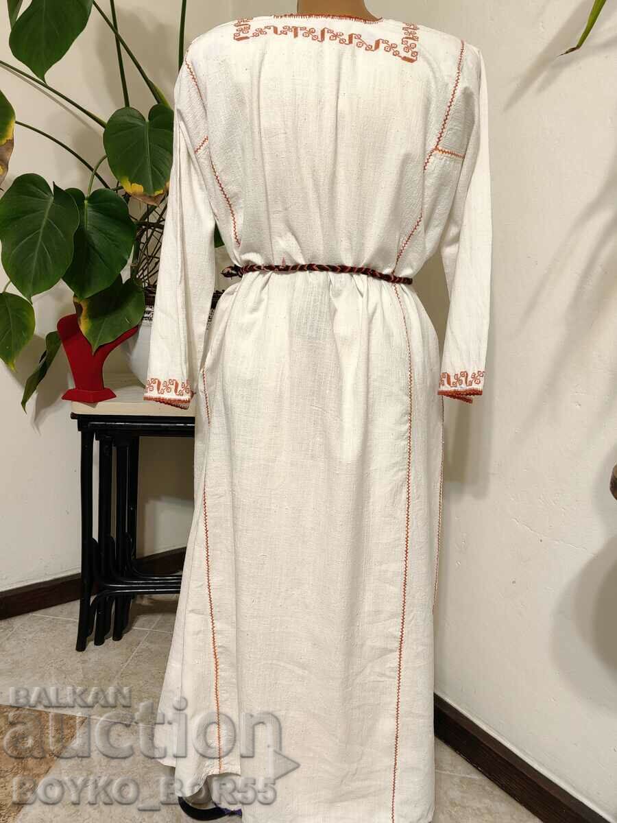 Auction Original Vintage Women's Shirt Dress from Folk Costume Auction Original Vintage Women's Shirt Dress from Folk Costume