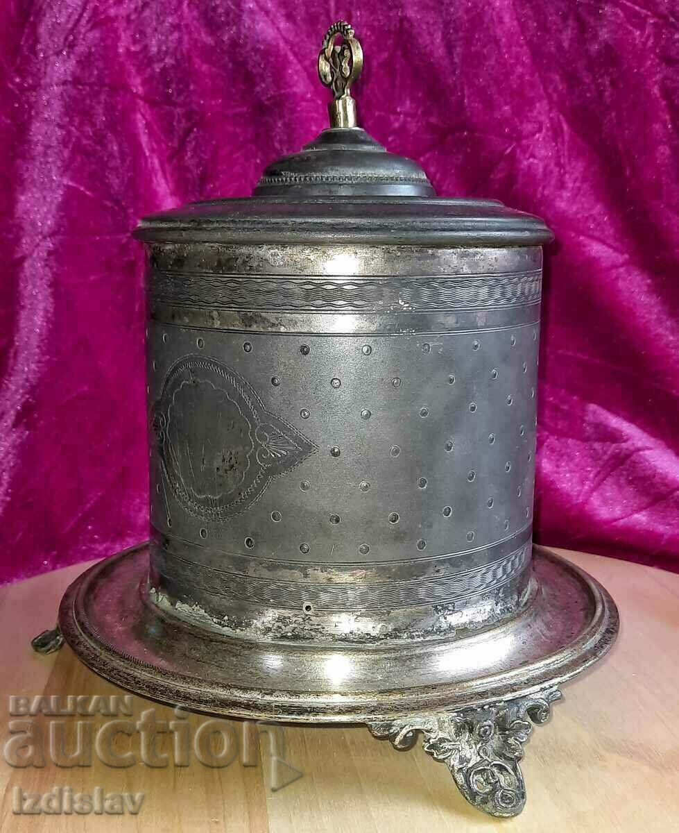 Antique box for biscuits 19 c with price 50.00 BGN | € 25.56 Antique box for biscuits 19 c with price 50.00 BGN | € 25.56