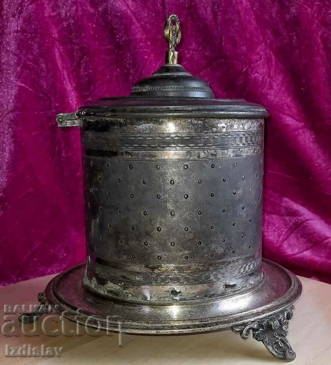 Antique box for biscuits 19 c - 6 Antique box for biscuits 19 c - 6