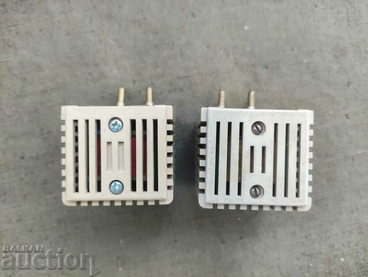 Convertor de putere Archer 220/240 Volți AC - 110/120 AC cu preț 40.00 BGN | € 20.45