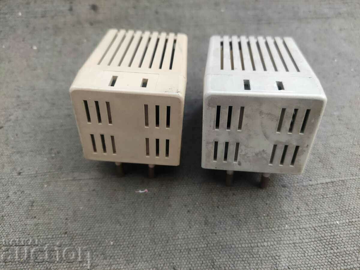 Livrarea Convertor de putere Archer 220/240 Volți AC - 110/120 AC