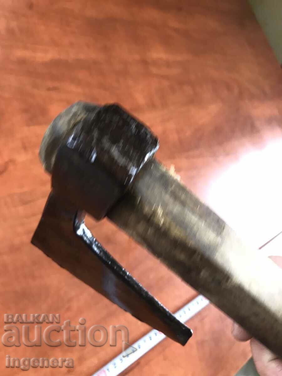 Auction AX HATCHET AX TOOL Auction AX HATCHET AX TOOL