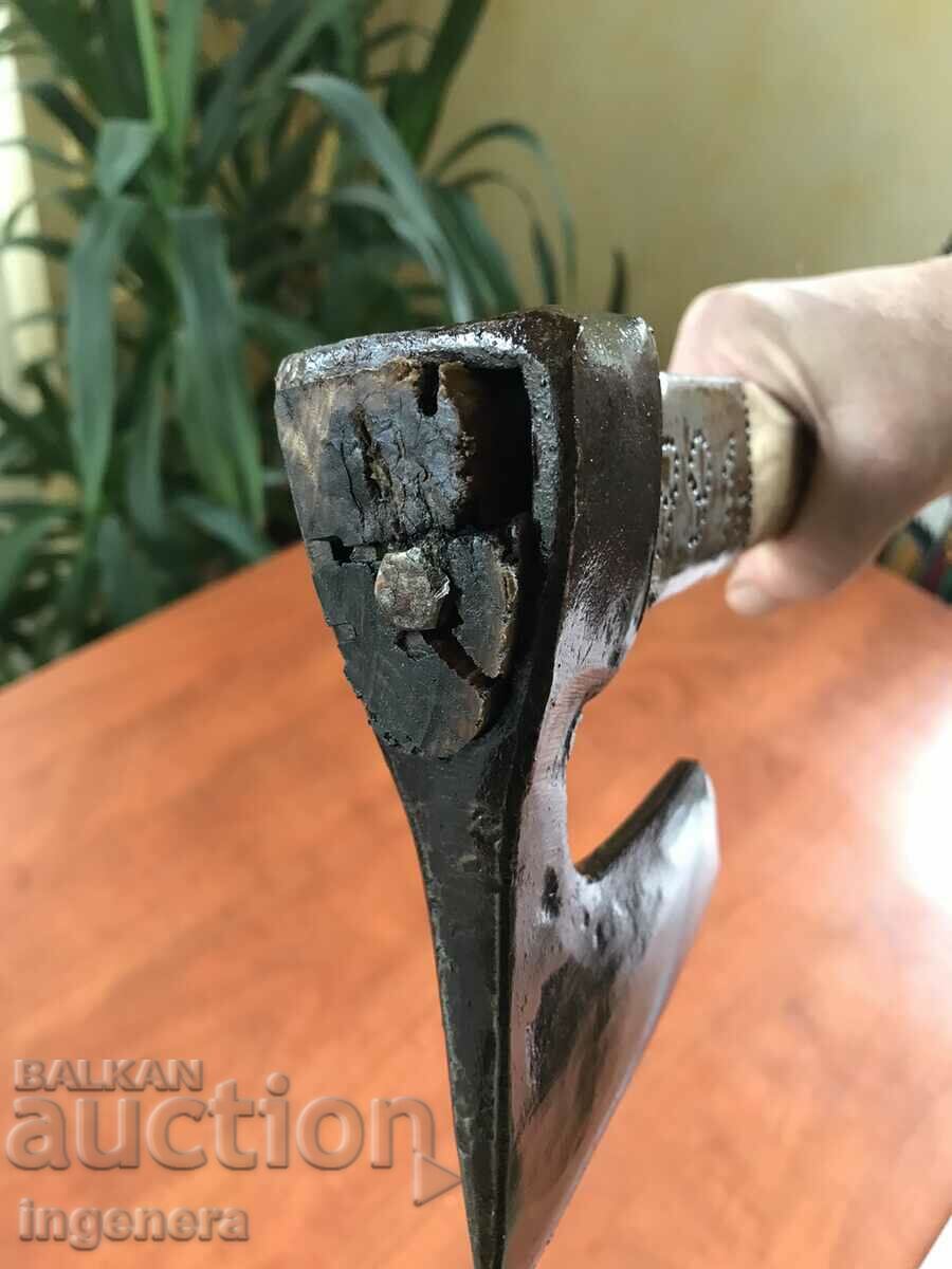 Auction AX HATCHET AX TOOL Auction AX HATCHET AX TOOL