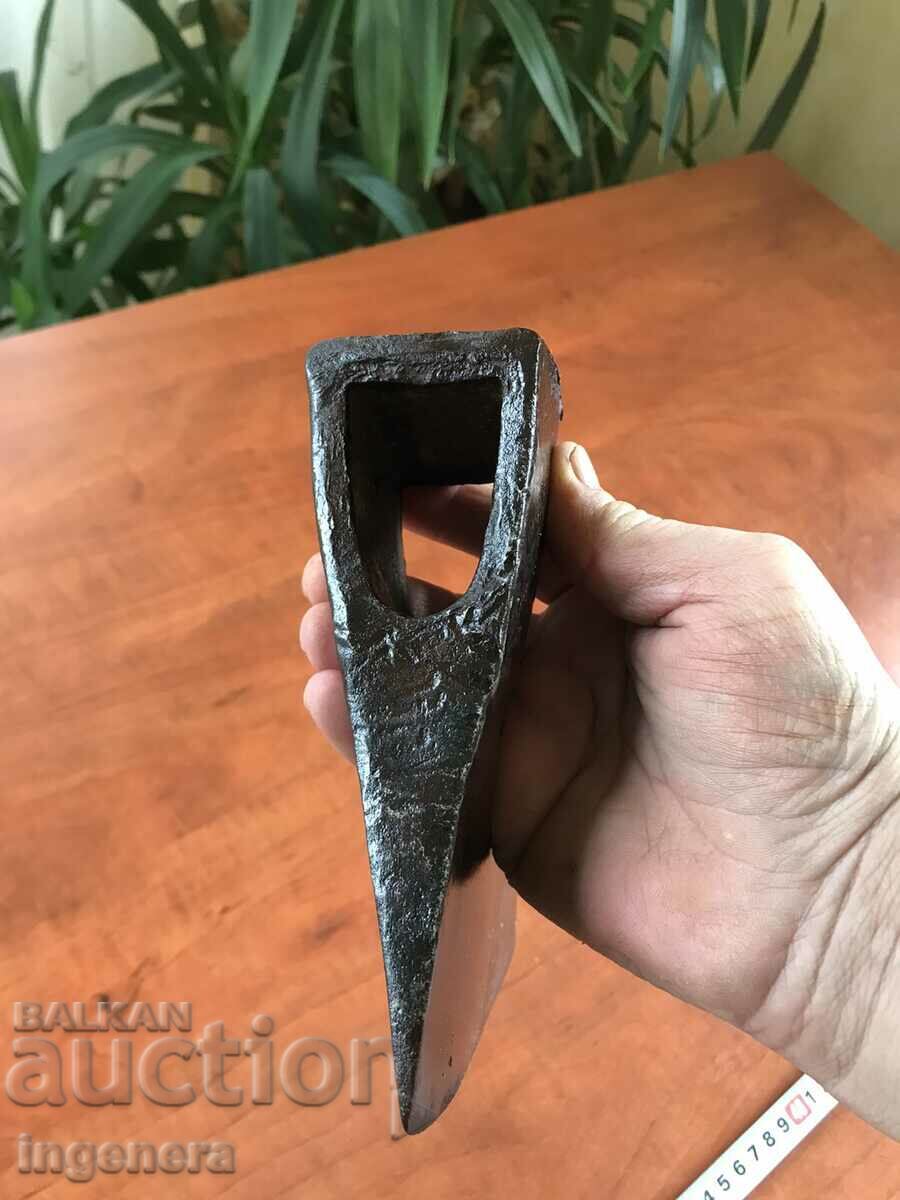 Delivery of AX HATCHET AX TOOL Delivery of AX HATCHET AX TOOL