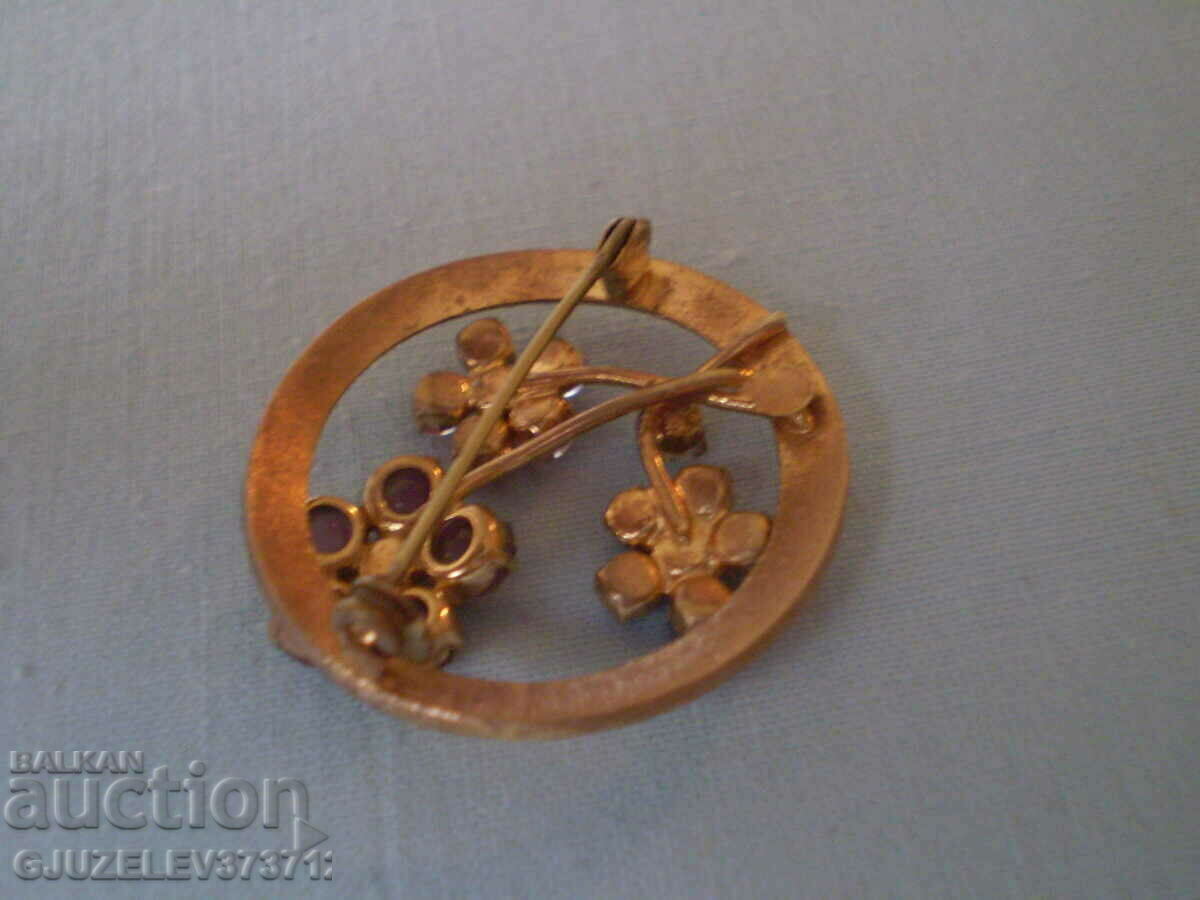 Delivery of beautiful rare antique flower brooch Delivery of beautiful rare antique flower brooch