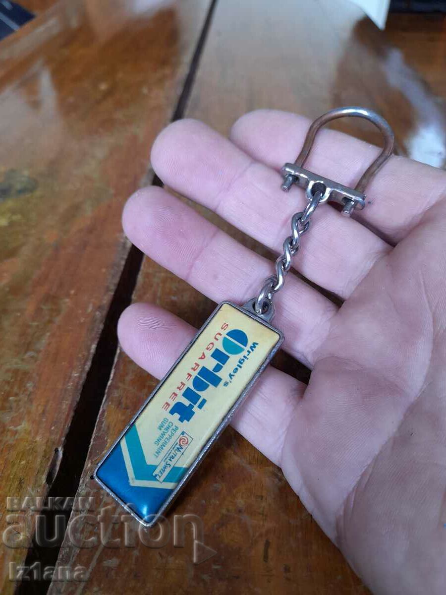 Old Orbit keyring with price 20.00 BGN | € 10.23 Old Orbit keyring with price 20.00 BGN | € 10.23