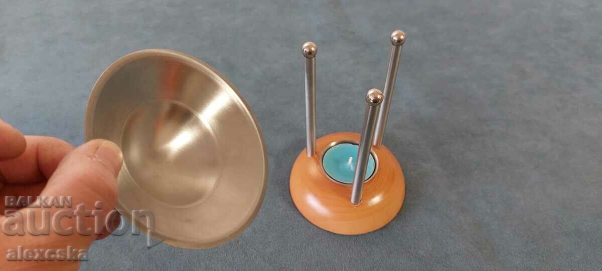 Дизайнерски свещник с цена 17.00 лв. | € 8.69 Дизайнерски свещник с цена 17.00 лв. | € 8.69