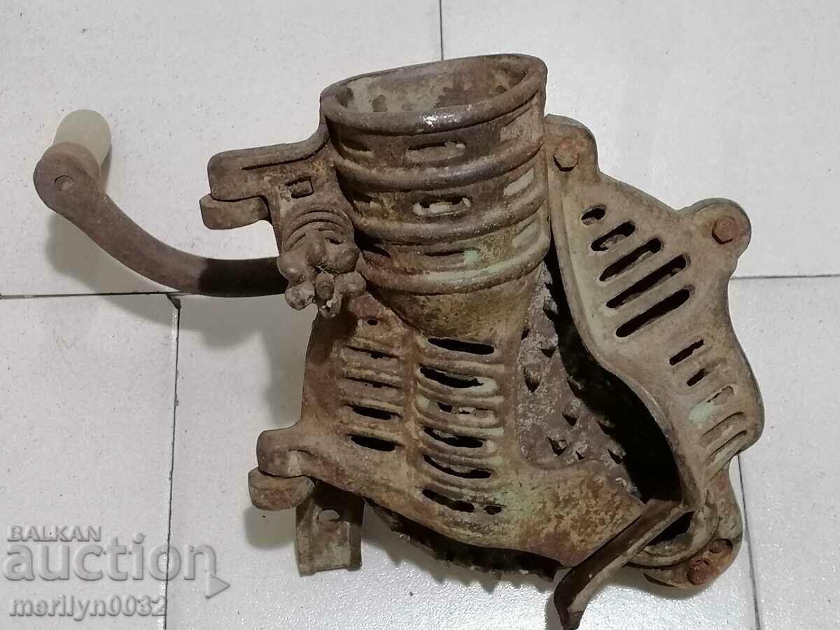 Handmill for corn, milling machine, grinder - 6 Handmill for corn, milling machine, grinder - 6