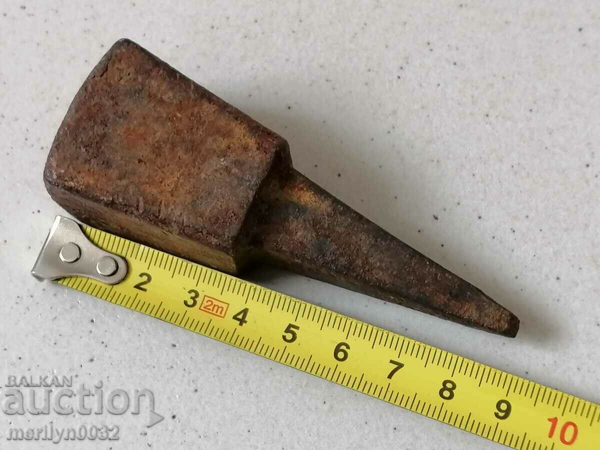 Anvil for gluing hair, wrought iron - 5 Anvil for gluing hair, wrought iron - 5