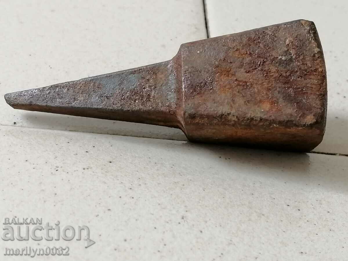 Anvil for gluing hair, wrought iron - 7 Anvil for gluing hair, wrought iron - 7