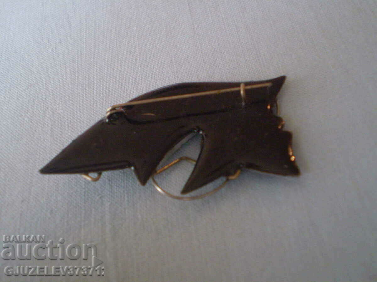 art silver brooch with price 80.00 BGN | € 40.90 art silver brooch with price 80.00 BGN | € 40.90