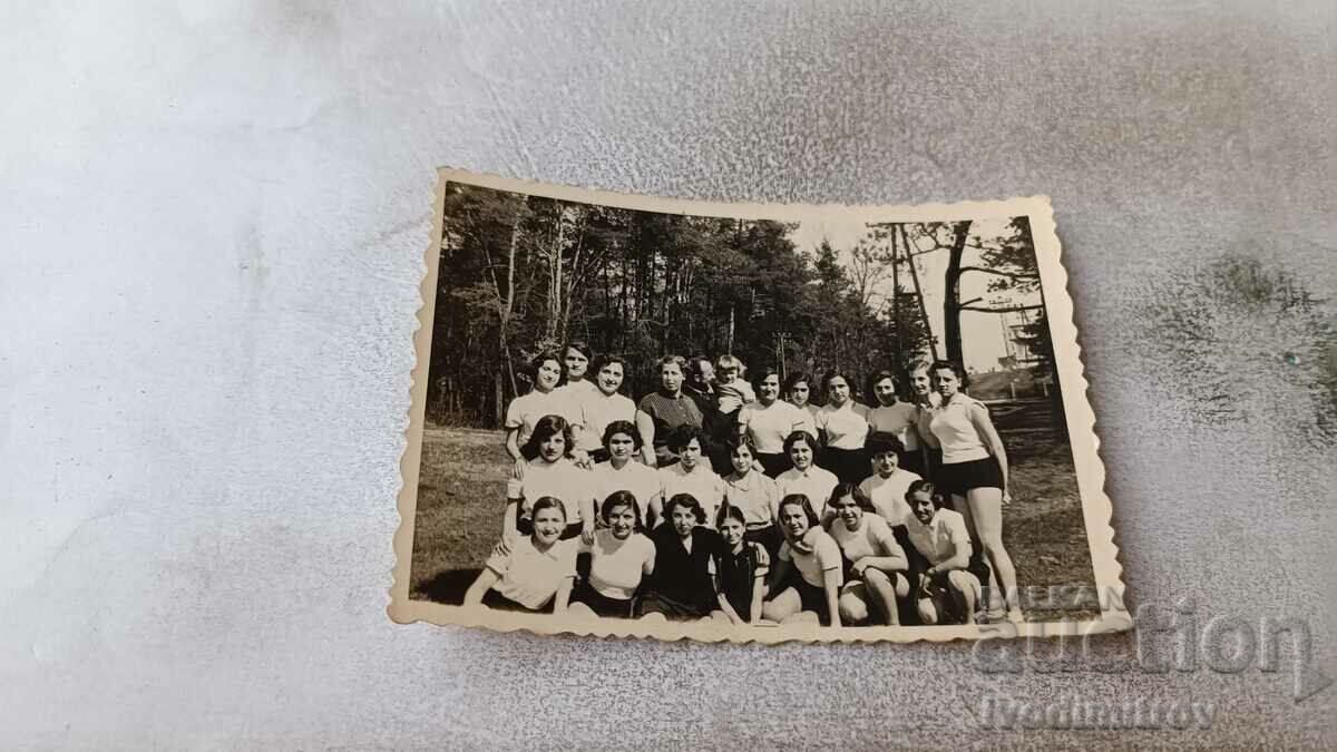 Φωτογραφία Σοφία Νεαρά κορίτσια στο Πάρκο Ελευθερίας 1956