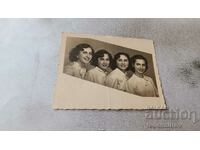 Photo Four young girls 1954