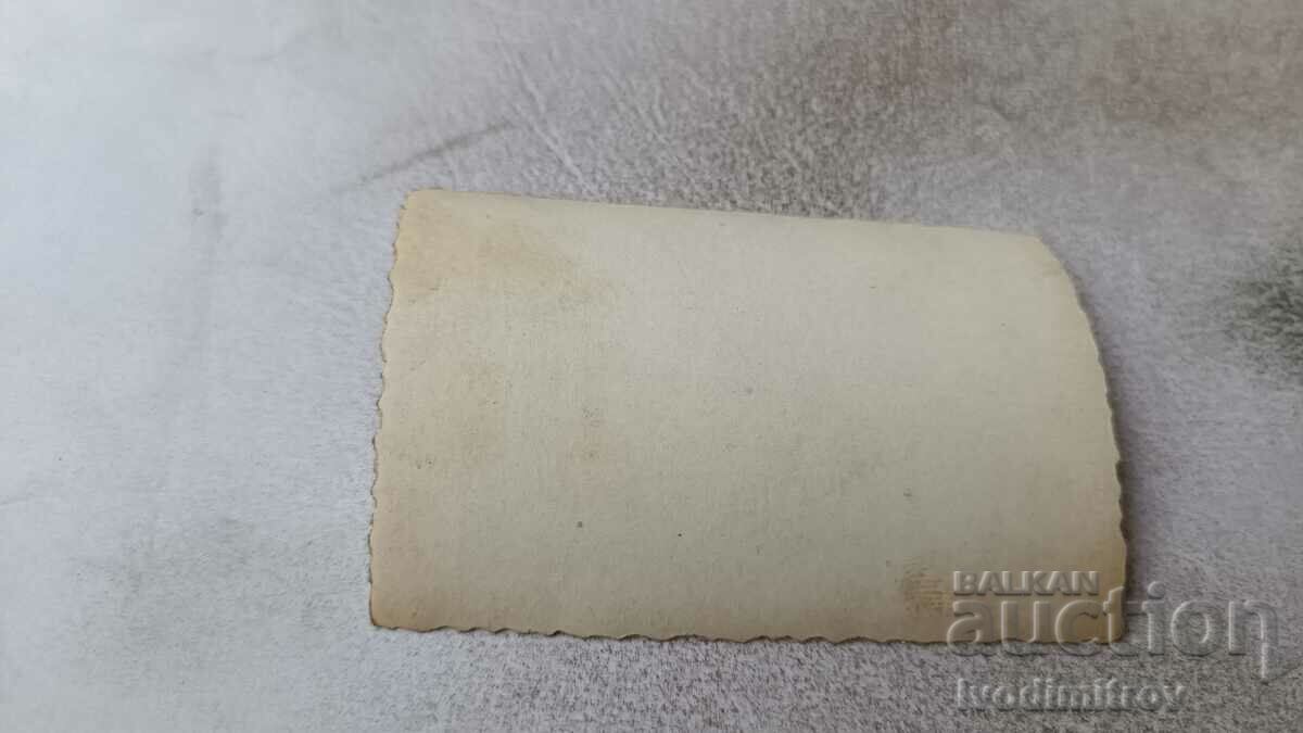 Foto Soldații tineri și femei cu preț € 0.43 | 0.84 BGN