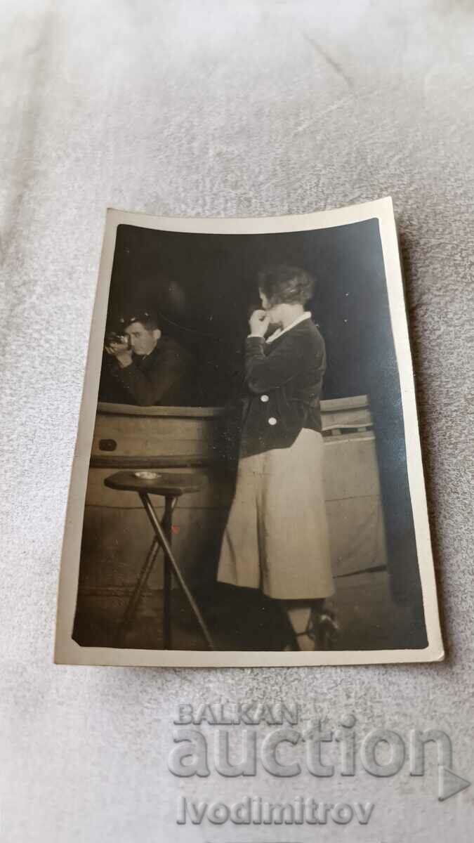Fotografie Tânăr împușcând la un poligon, 1933