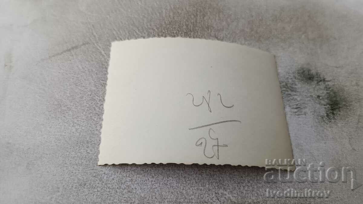 Photo Young girl with a wide-brimmed hat with price 0.75 BGN | € 0.38 Photo Young girl with a wide-brimmed hat with price 0.75 BGN | € 0.38