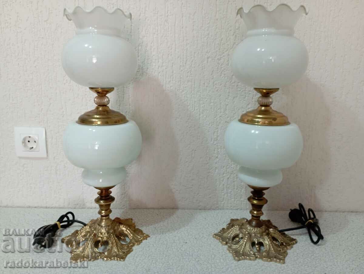 Комплект от две старинни лампи - лампа
