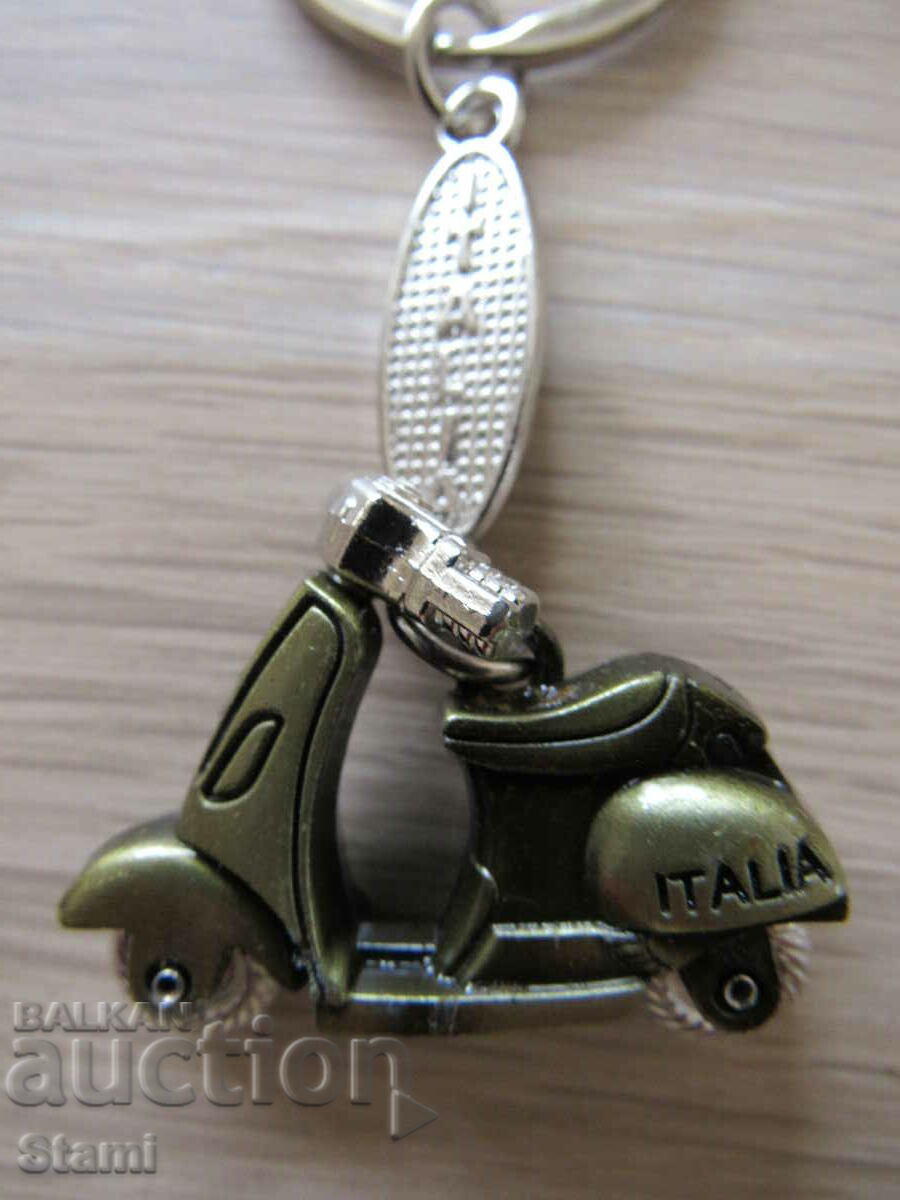Metal skateboard keychain from Florence, Italy with price 11.90 BGN | € 6.08