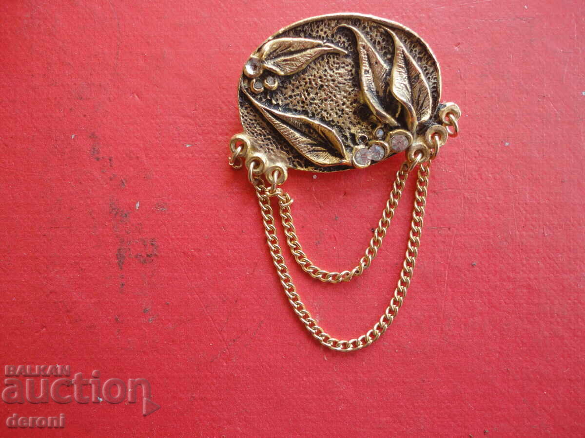 Auction German gold plated brooch with stones Auction German gold plated brooch with stones