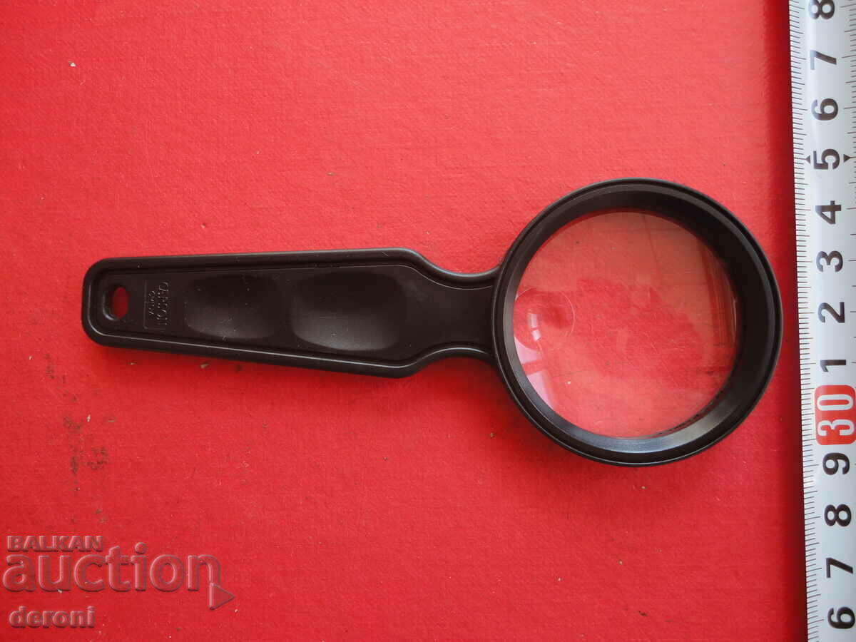 Old magnifying glass with price 5.00 BGN | € 2.56 Old magnifying glass with price 5.00 BGN | € 2.56