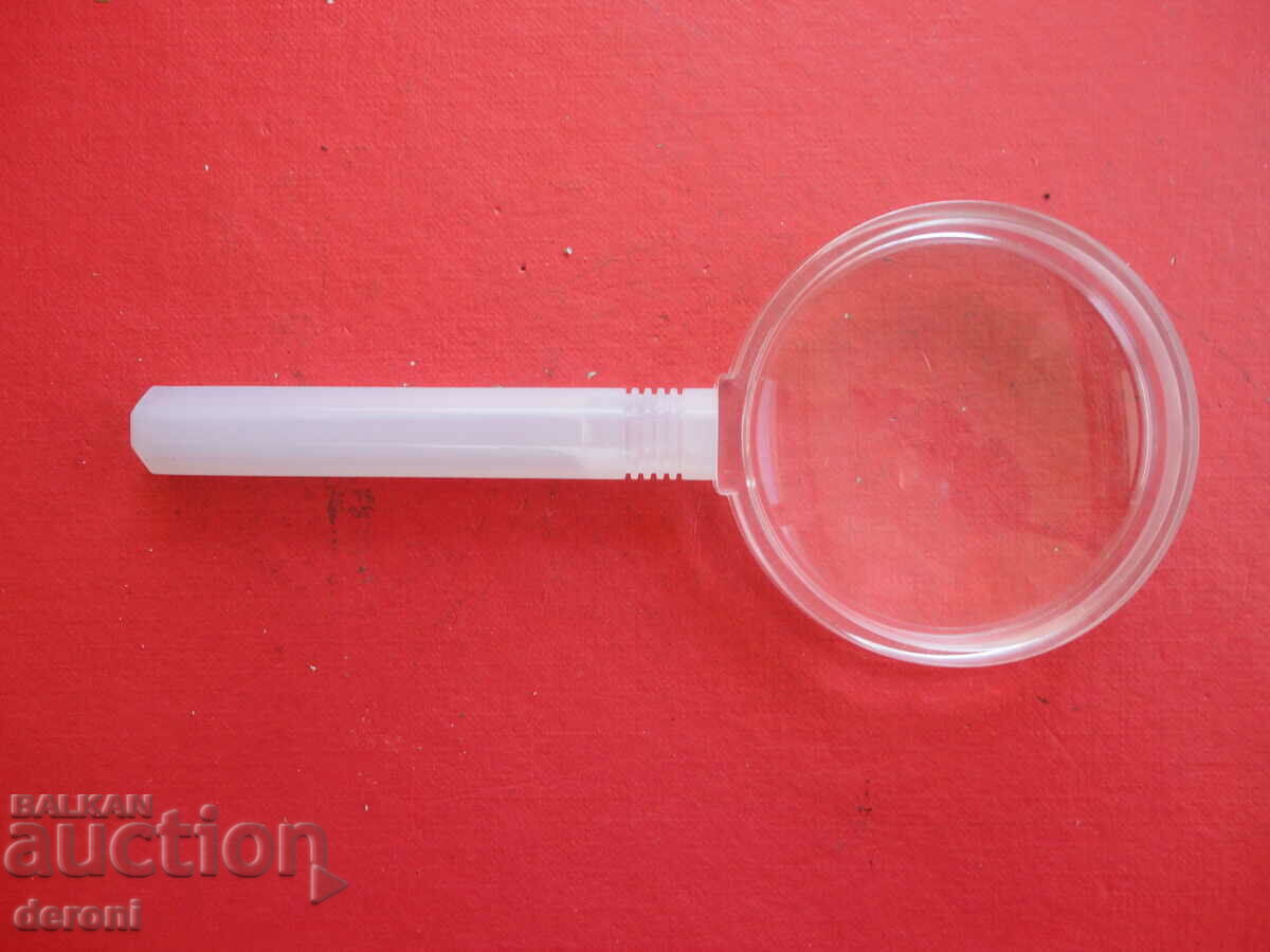 Παράδοση Παλιός μεγεθυντικός φακός 2 Παράδοση Παλιός μεγεθυντικός φακός 2