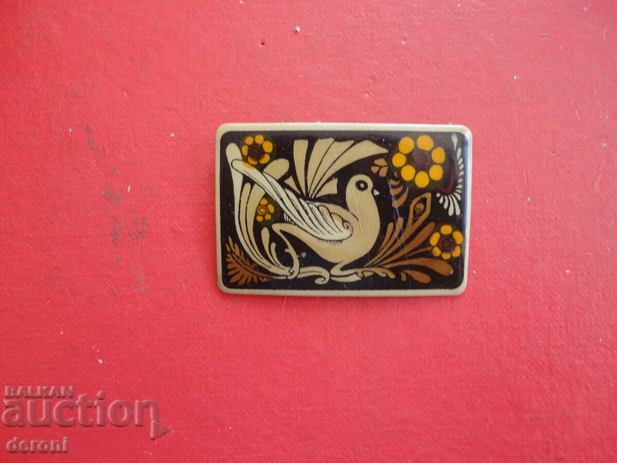 Auction A great bird brooch Auction A great bird brooch