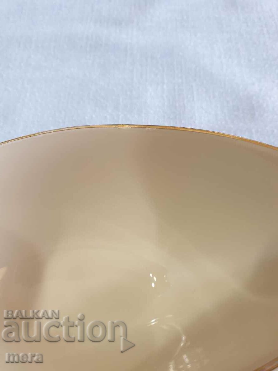 Licitație Farfurie de porțelan - 1950 Licitație Farfurie de porțelan - 1950