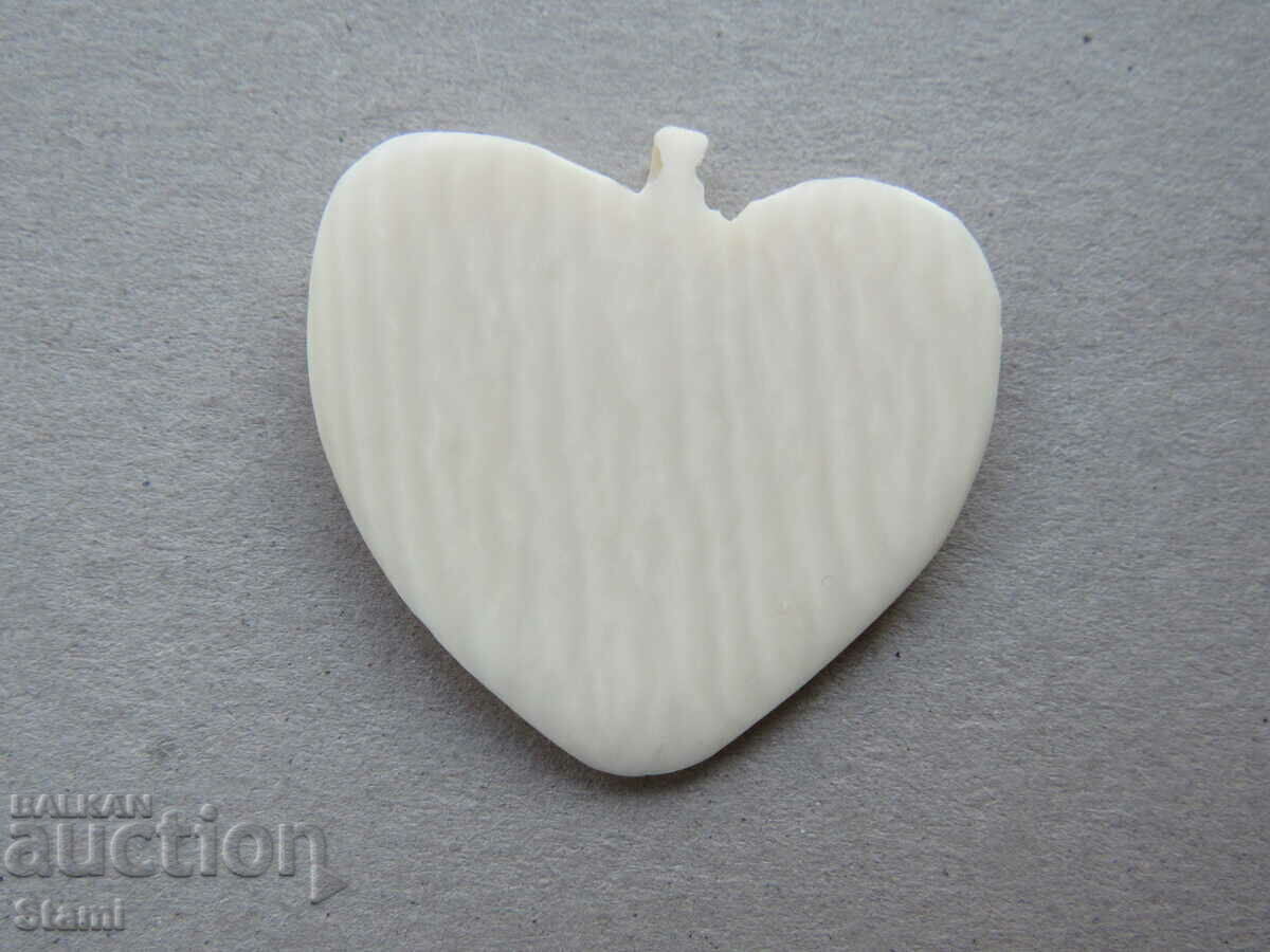 Delivery of Ivory heart necklace, new price Delivery of Ivory heart necklace, new price
