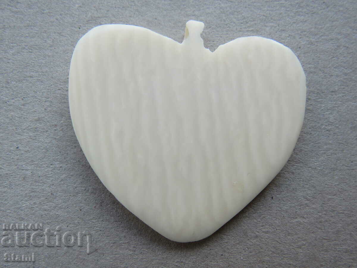 Ivory heart necklace, new price - 5 Ivory heart necklace, new price - 5