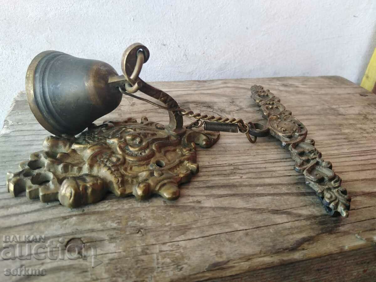 Камбанка с цена 35.00 лв. | € 17.90 Камбанка с цена 35.00 лв. | € 17.90