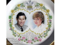 πορσελάνινο πιατάκι ο γάμος του πρίγκιπα Καρόλου και της πριγκίπισσας Νταϊάνα