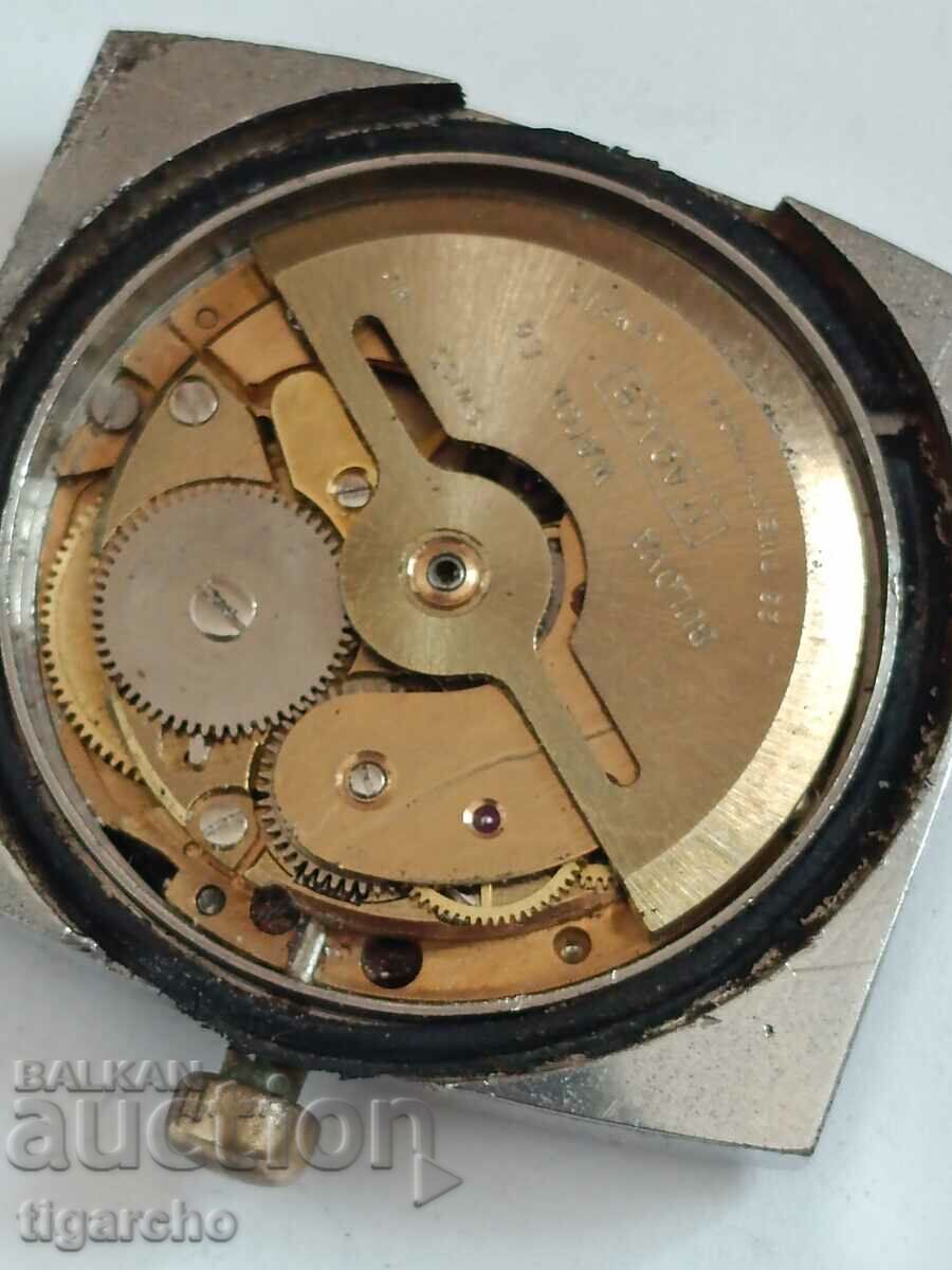 Delivery of Bulova men's watch winder Delivery of Bulova men's watch winder