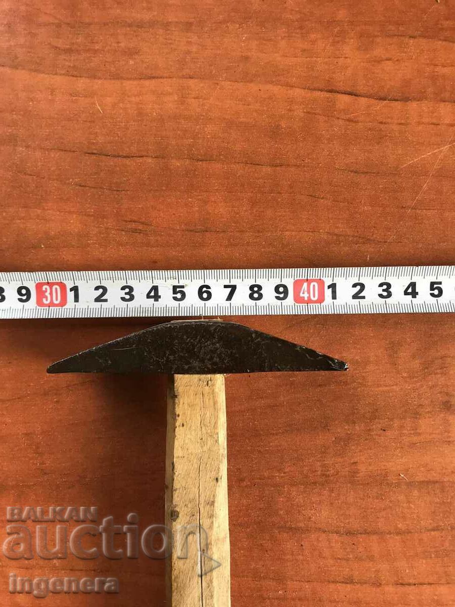 HAMMER HAMMER OLD TOOL-250 GR with price 12.00 BGN | € 6.14 HAMMER HAMMER OLD TOOL-250 GR with price 12.00 BGN | € 6.14