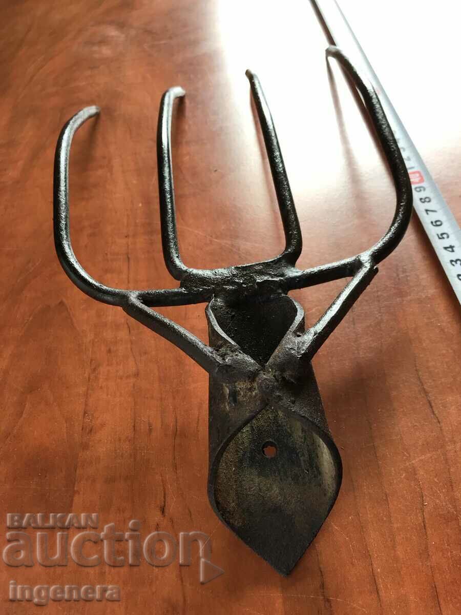 COTTAGE METAL AGRICULTURAL TOOL - 5 COTTAGE METAL AGRICULTURAL TOOL - 5