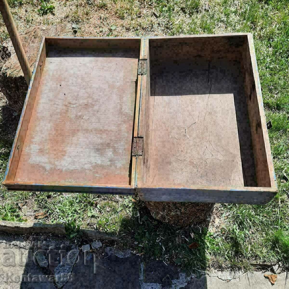 Vintage wooden suitcase. with price 19.00 BGN | € 9.71 Vintage wooden suitcase. with price 19.00 BGN | € 9.71