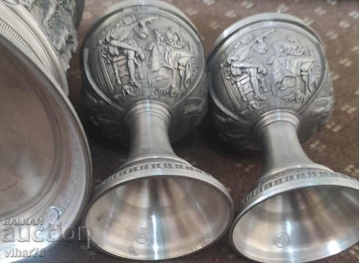 Urcior cu două pahare - 7 Urcior cu două pahare - 7