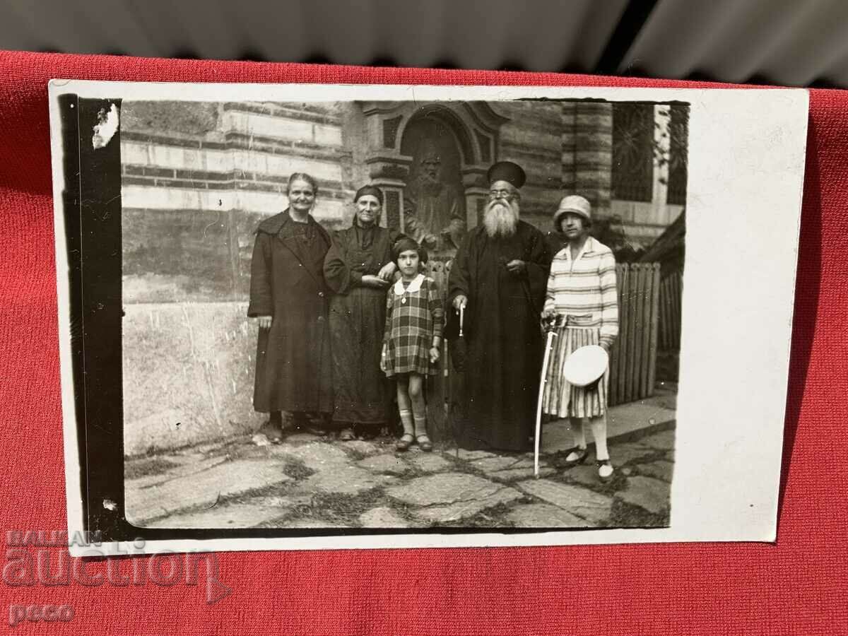 Свещеник стара снимка с цена 15.00 лв. | € 7.67 Свещеник стара снимка с цена 15.00 лв. | € 7.67