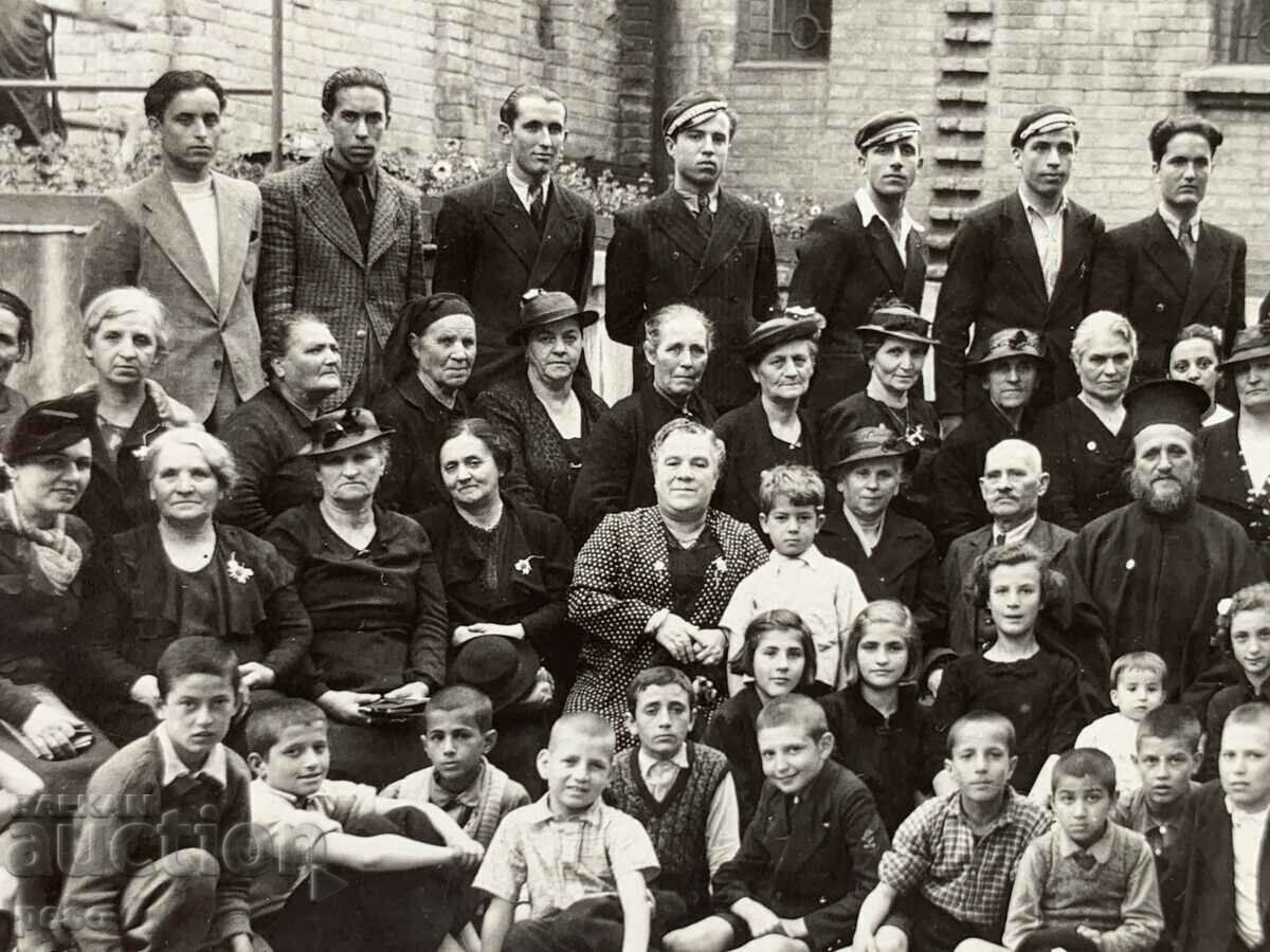 Auction  Sofia 1939. Dining room at the church of St. Paraskeva Priest