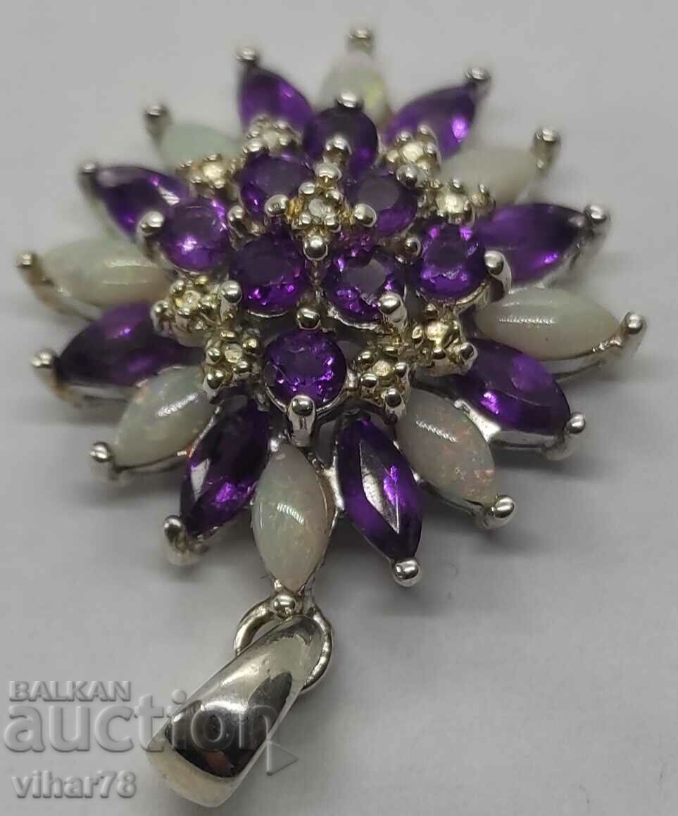 Auction Beautiful silver pendant with natural opals, amethysts and diamonds Auction Beautiful silver pendant with natural opals, amethysts and diamonds