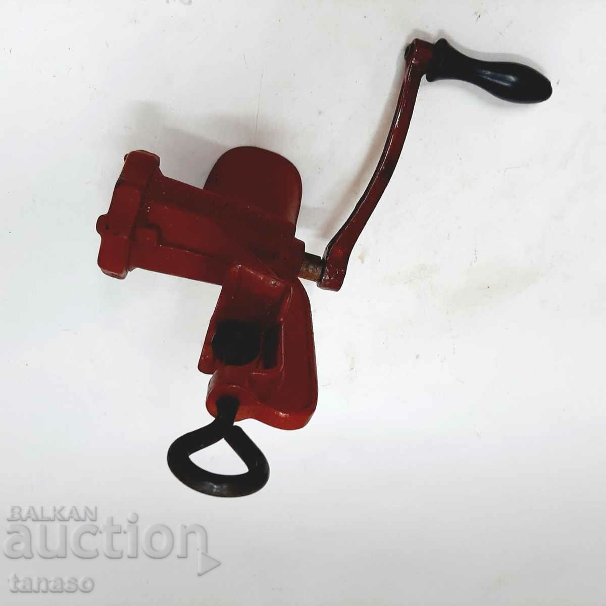 Auction Old Italian meat grinder(15.1) Auction Old Italian meat grinder(15.1)