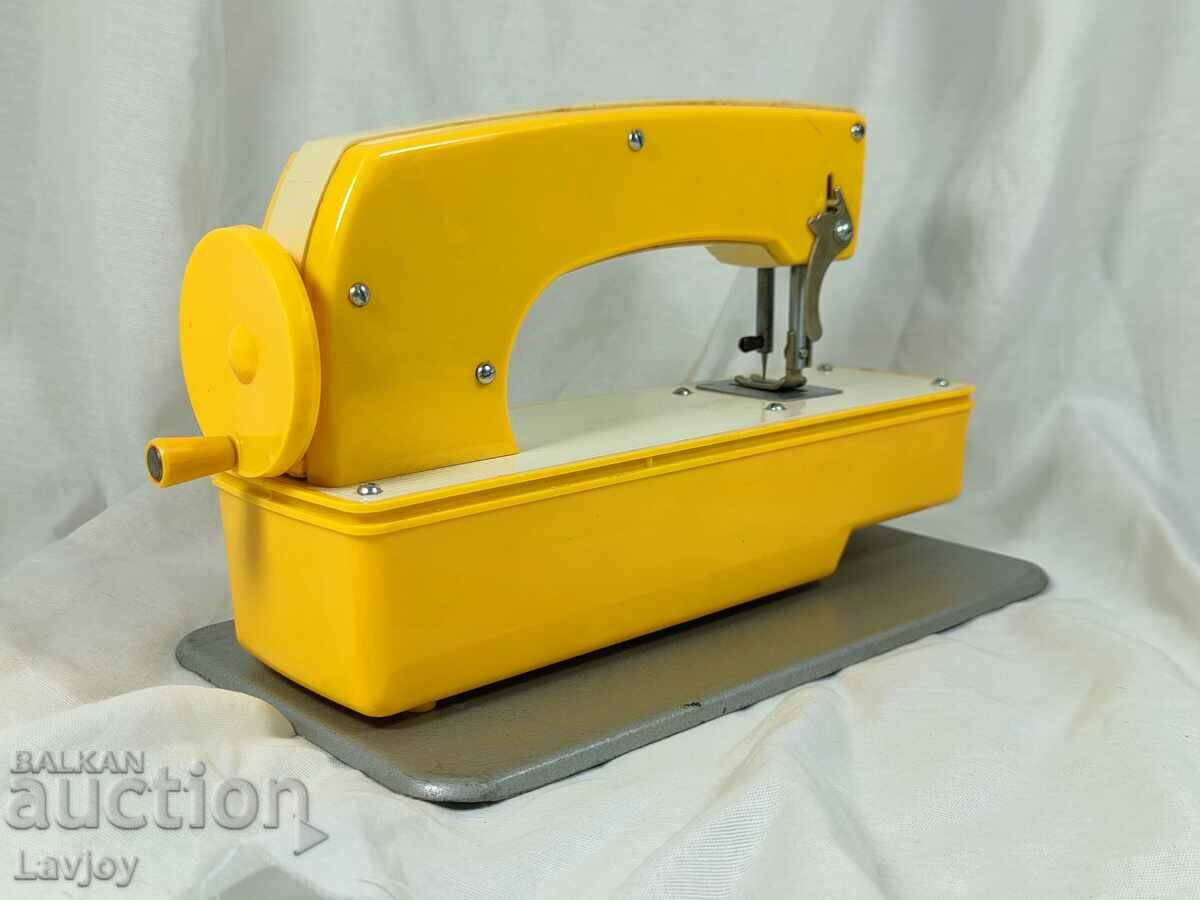Retro Children's*** Sewing Machine*** with price 30.00 BGN | € 15.34