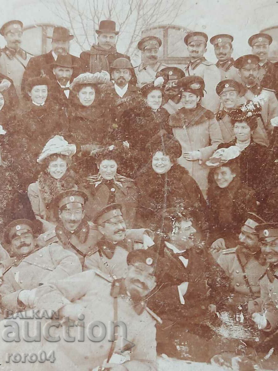 СТАРА ВОЕННА ФОТОГРАФИЯ - КАРТОН с цена 45.00 лв. | € 23.01 СТАРА ВОЕННА ФОТОГРАФИЯ - КАРТОН с цена 45.00 лв. | € 23.01