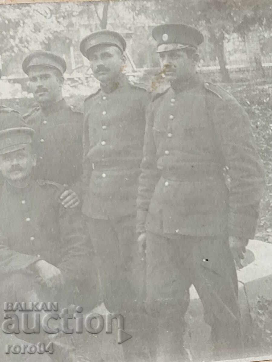 FOTOGRAFIE MILITARĂ VECHE – CARTON - 5 FOTOGRAFIE MILITARĂ VECHE – CARTON - 5