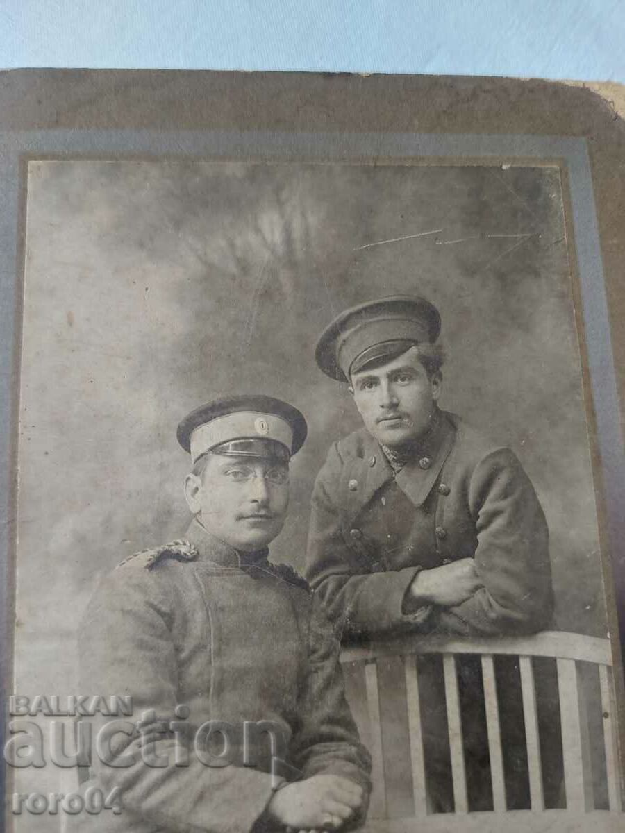 Licitație FOTOGRAFIE MILITARĂ VECHE – CARTON Licitație FOTOGRAFIE MILITARĂ VECHE – CARTON