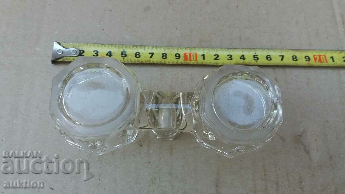 SOC. MASSIVE GLASS SALT SHANK - 6 SOC. MASSIVE GLASS SALT SHANK - 6