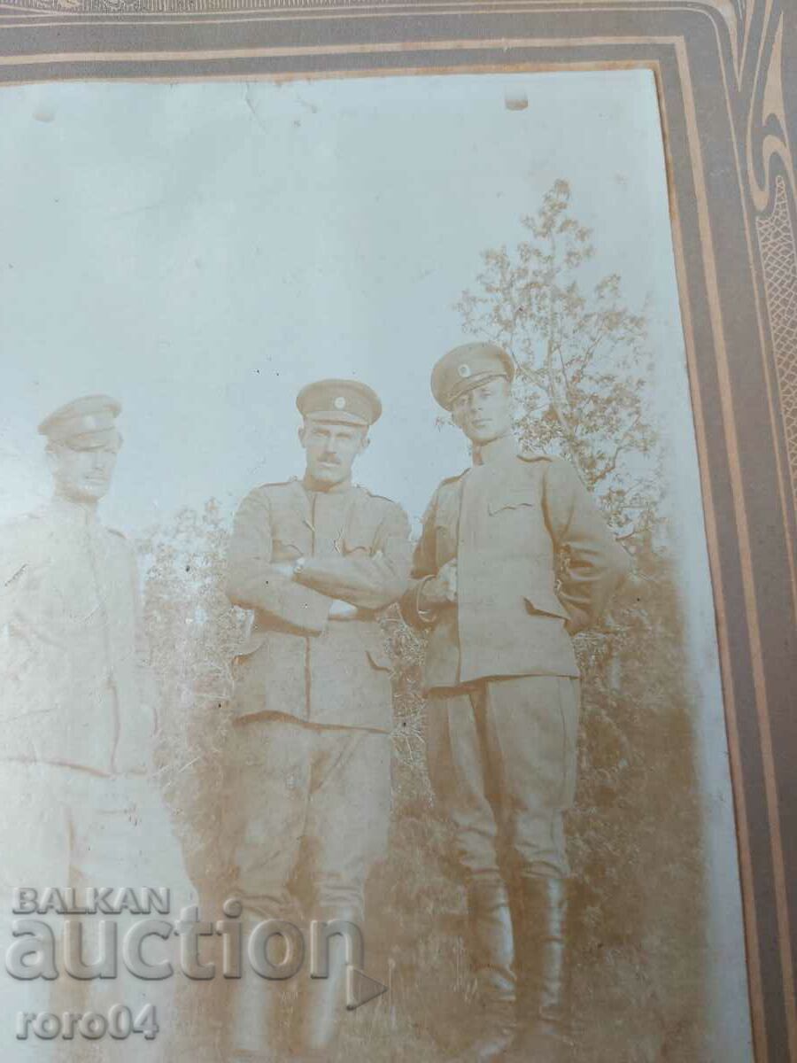 Licitație FOTOGRAFIE MILITARĂ VECHE – CARTON Licitație FOTOGRAFIE MILITARĂ VECHE – CARTON